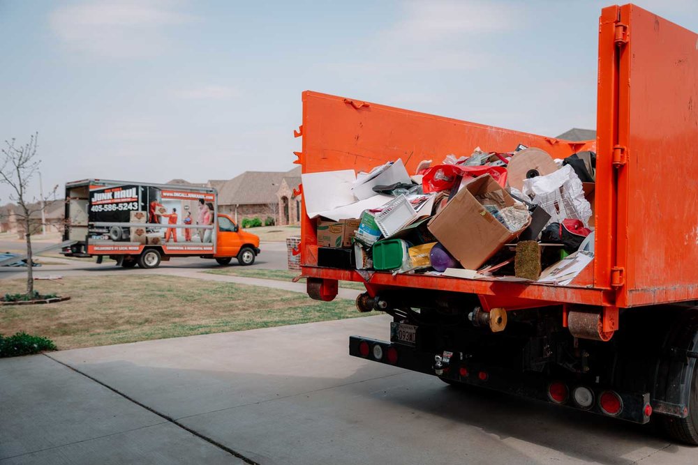 Time Saving Solutions offered effectively by Trained Junk Removal Service Teams